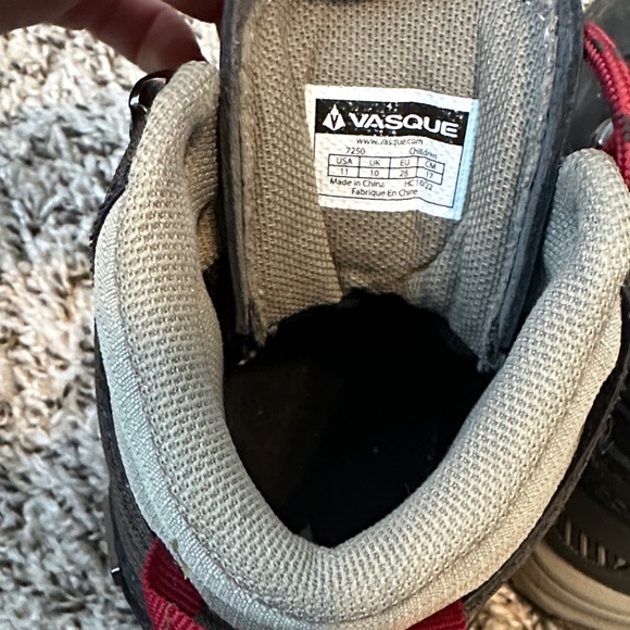 Vasque Kids Black and Gray Boots with Red Laces - Picture 4 of 6